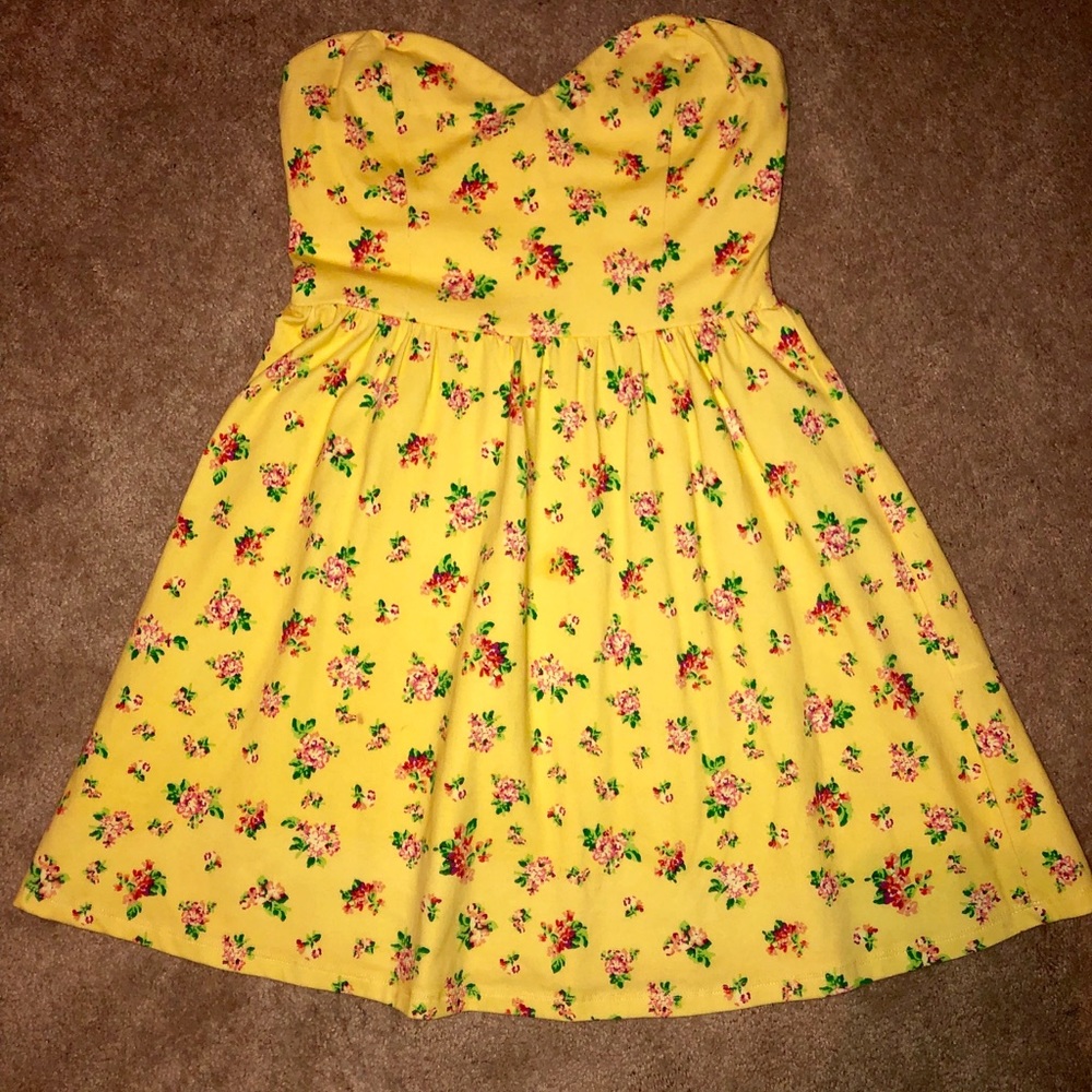 Yellow dress